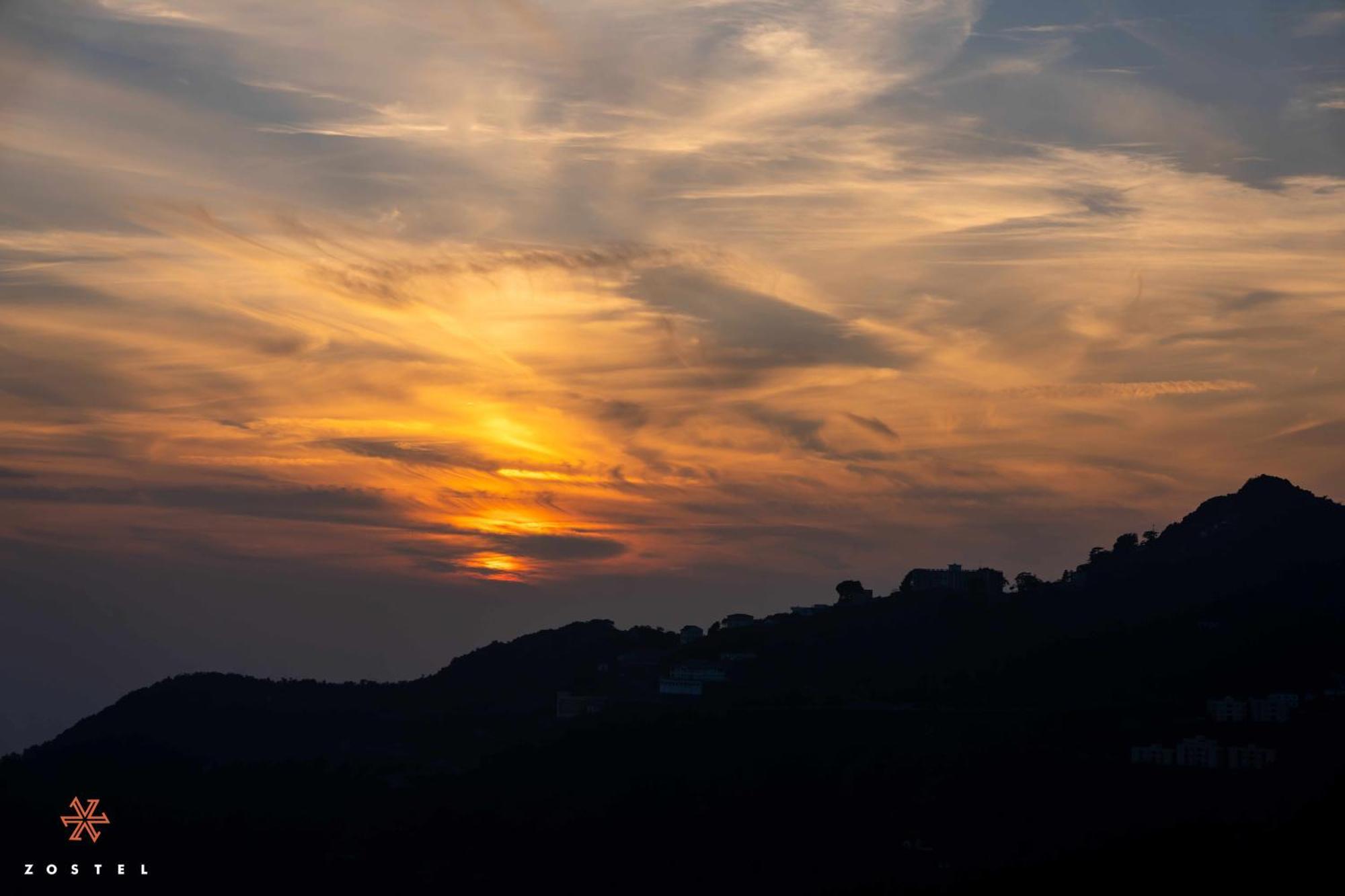 Zostel Mussoorie Hostel Exterior photo